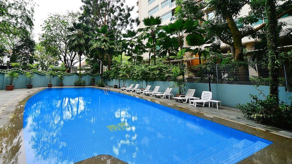 Zen Rooms Novena Singapore Exterior photo